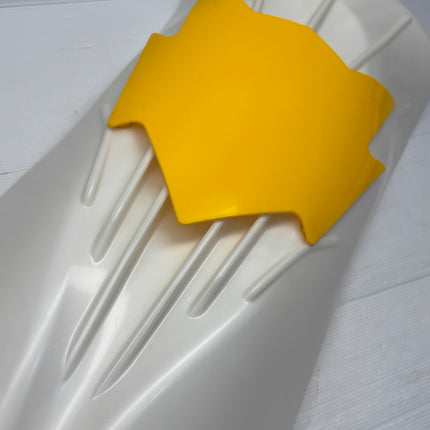 M11 OTK WHITE NASSAU PANEL / SPOILER KIT WITH NUMBER PLATE