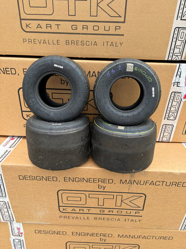 USED MOJO D5 TYRE SET Ref 582