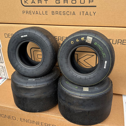 USED MOJO D5 TYRE SET Ref 068