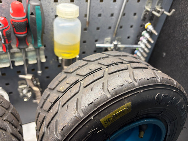 USED JET WHEELS FITTED WITH MOJO W2 TYRES