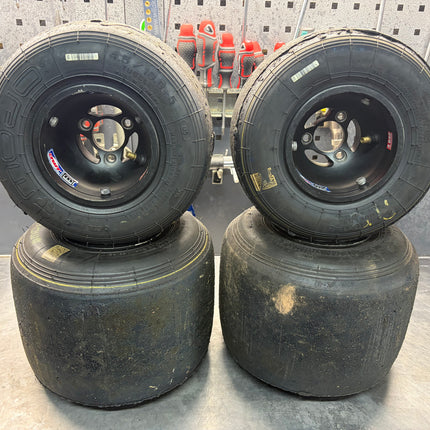 USED DOUGLAS MAG KART WHEELS FITTED WITH MOJO D5 TYRES
