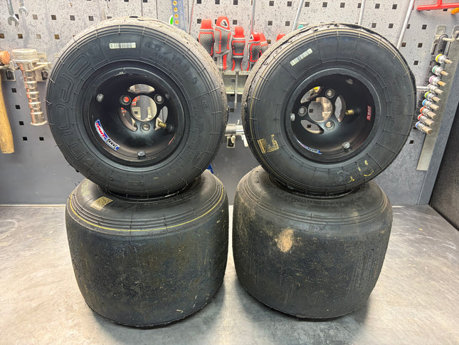 USED DOUGLAS MAG KART WHEELS FITTED WITH MOJO D5 TYRES